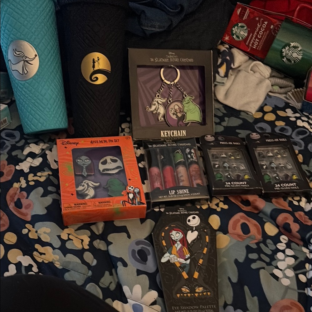 Disney Nightmare Before Christmas Makeup and Keychain Set - Black, Green, Orange